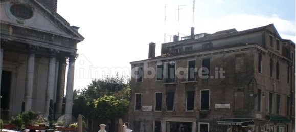 4غرفة عقار تجاري في Venice, Italy رقم 61529 2