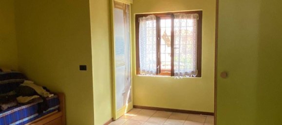 5 rooms House in Pieve Albignola, Italy No. 90538 16