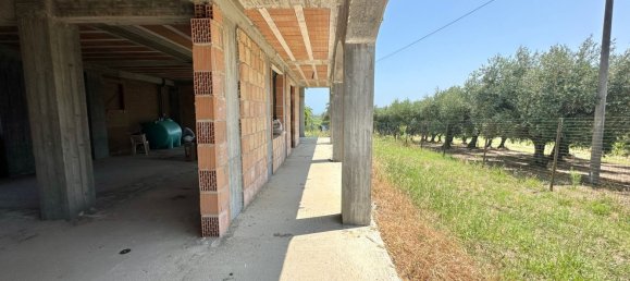 Casa de 4 habitaciónes en Casalbordino, Italy No. 306449 10