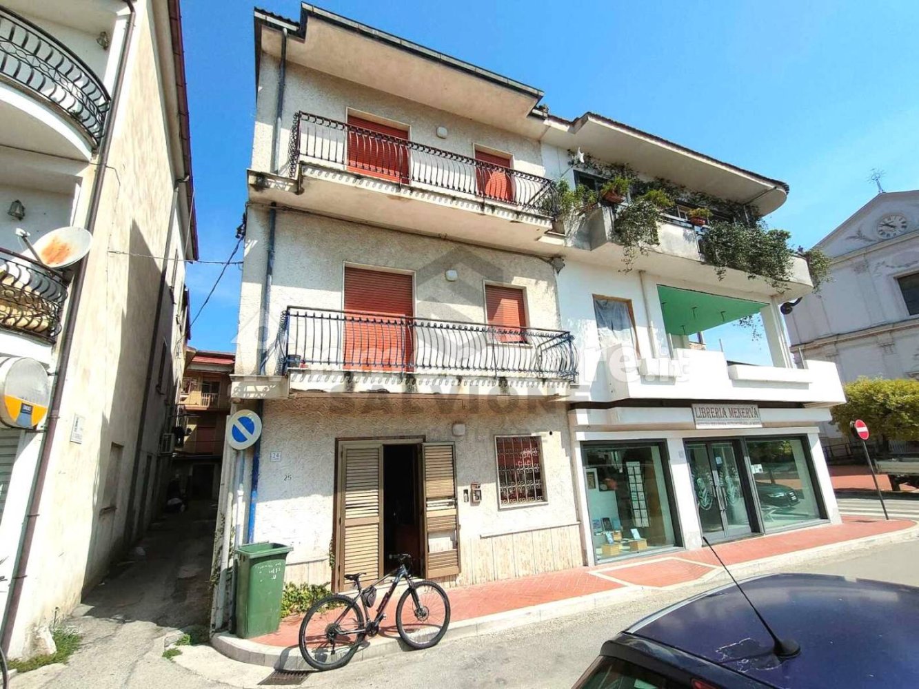 3 bedrooms House in Amorosi, Italy No. 321860