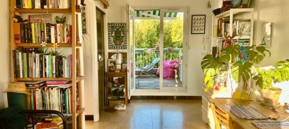 Apartamento de 1 dormitorio en Marseille, France No. 289662 2