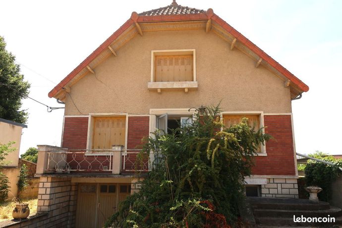 3 Schlafzimmer Haus in Chatellerault, France, Nr. 313681