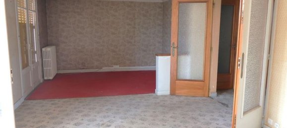 3 Schlafzimmer Haus in Chatellerault, France, Nr. 313681 5