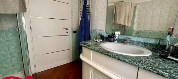 5 rooms House in Imperia, Italy No. 277480 4