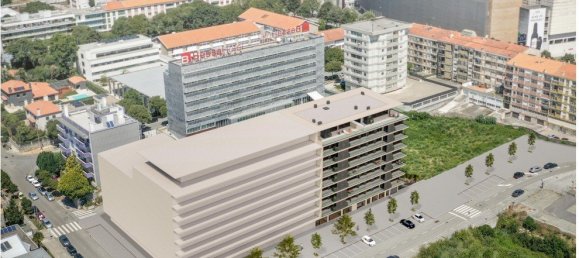 75m² Commercial property in Porto, Portugal No. 15427 2