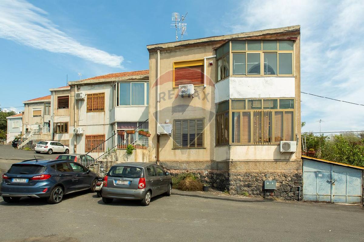 2 bedrooms Apartment in Catania, Italy No. 168699