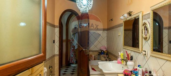 2 bedrooms Apartment in Catania, Italy No. 168699 16