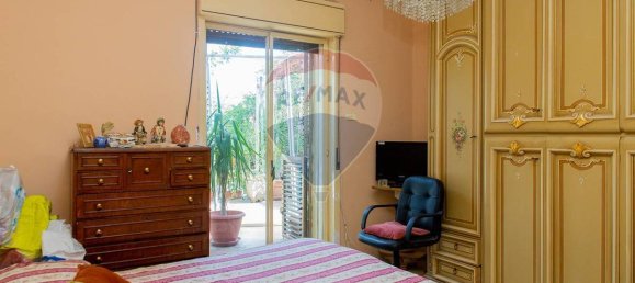 2 bedrooms Apartment in Catania, Italy No. 168699 9