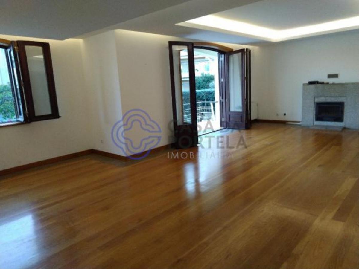 4 bedrooms House in Vila Nova de Gaia, Portugal No. 5648