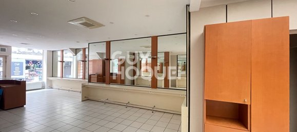 Apartamento de 3 habitaciónes en Bourges, France No. 253091 5