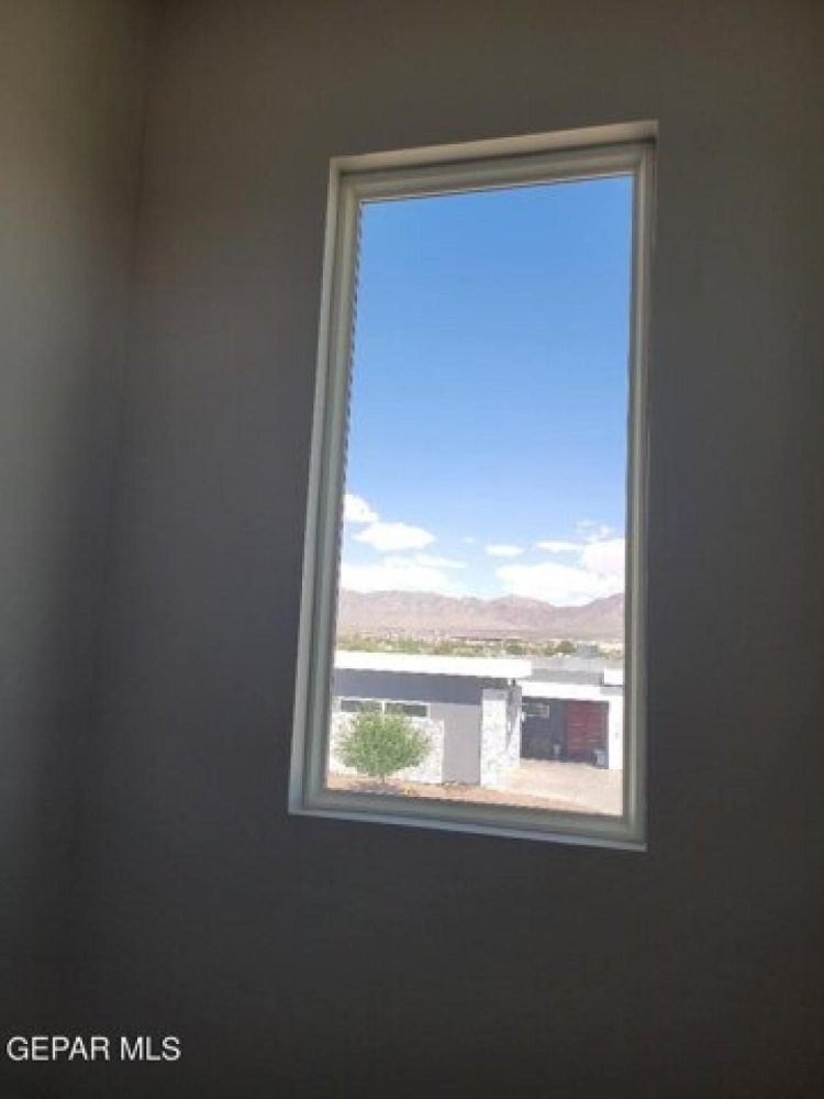 4 bedrooms House in El Paso, USA No. 372519