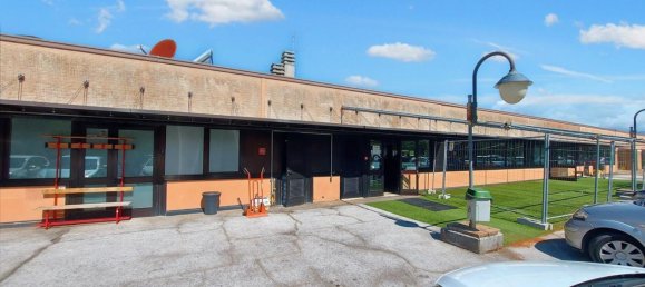 7-Zimmer Gewerbliche Immobilie in Spoleto, Italy, Nr. 51619 8