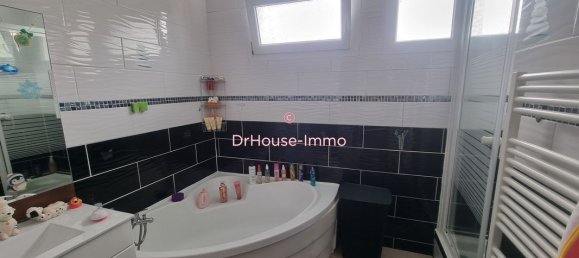 3 bedrooms House in Villemandeur, France No. 252704 9