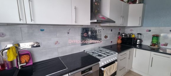 3 bedrooms House in Villemandeur, France No. 252704 3