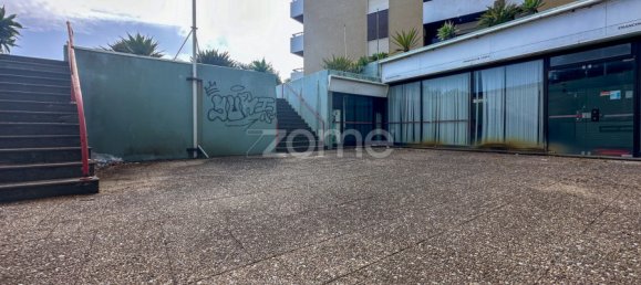 Gewerbliche Immobilie in Ponta Delgada, Portugal 1000m², Nr. 51185 4