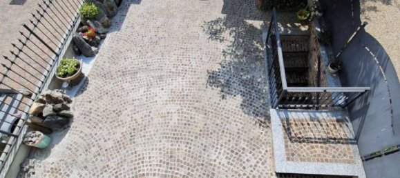 1 bedroom Apartment in Pino Torinese, Italy No. 275796 5