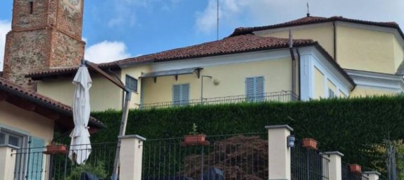 1 bedroom Apartment in Pino Torinese, Italy No. 275796 2