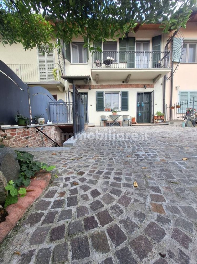 1 bedroom Apartment in Pino Torinese, Italy No. 275796