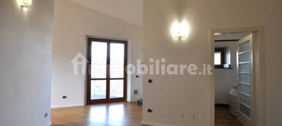 2 bedrooms Apartment in Florence, Italy No. 50485 3