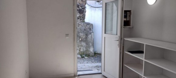 9 bedrooms House in Lisbon, Portugal No. 135008 9