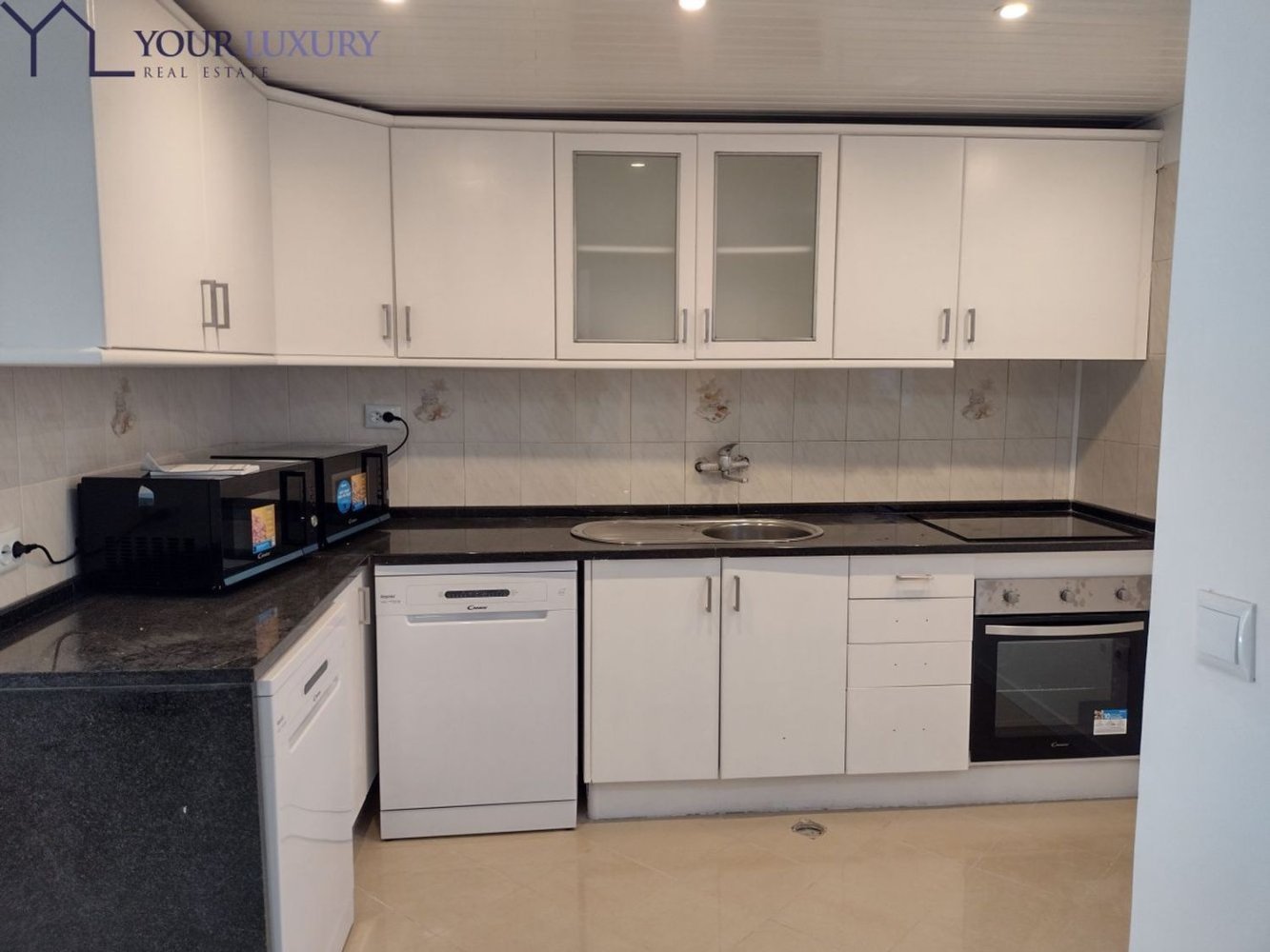 9 bedrooms House in Lisbon, Portugal No. 135008