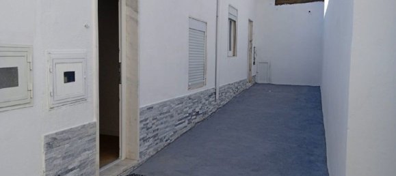 9 bedrooms House in Lisbon, Portugal No. 135008 34