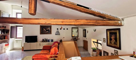 4-salle Appartement à Sulmona, Italy No. 80487 7