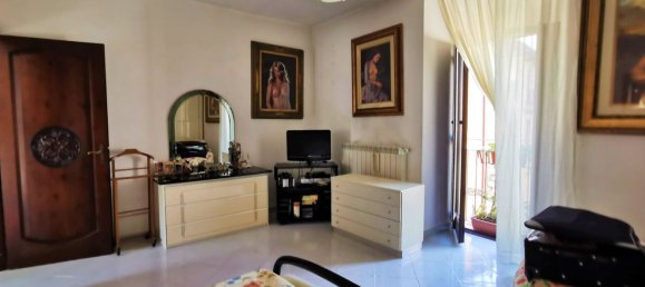 4-salle Appartement à Sulmona, Italy No. 80487 15