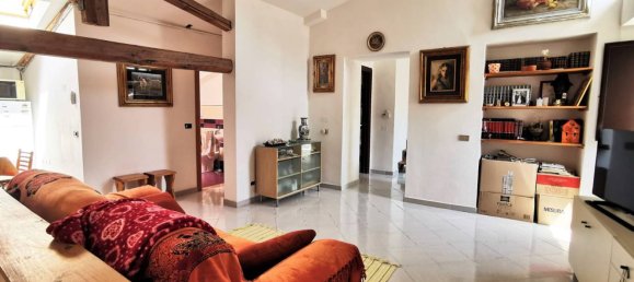 4-salle Appartement à Sulmona, Italy No. 80487 10