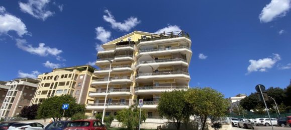 Квартира с 2 спальнями в Сассари, Италия № 347362 3