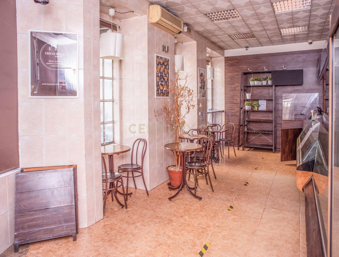 215m² Commercial property in Lisbon, Portugal No. 110314