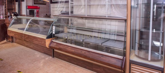 215m² Commercial property in Lisbon, Portugal No. 110314 27