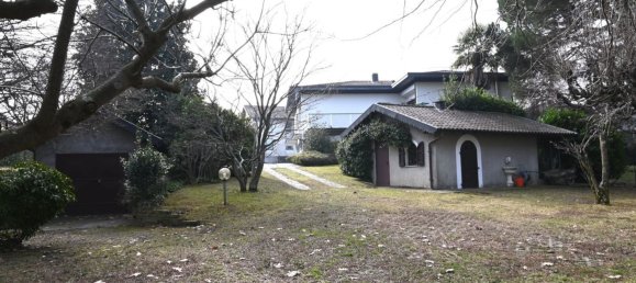 8 rooms Villa in Cantello, Italy No. 89891 4