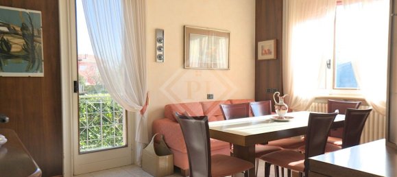 8 rooms Villa in Cantello, Italy No. 89891 11