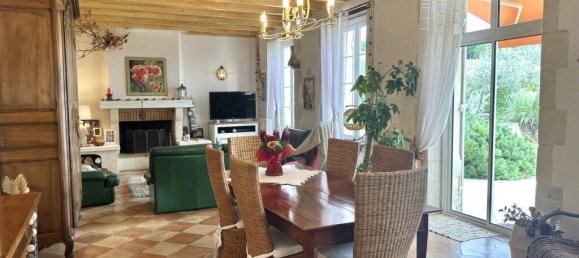 3 bedrooms Villa in Marmande, France No. 339186 4