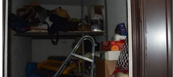 3-salle Appartement à Urgnano, Italy No. 5912 11