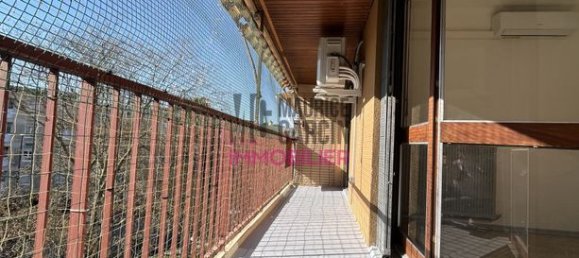 Apartamento de 3 dormitorios en Avignon, France No. 307767 2