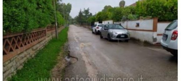 5 rooms House in Latina, Italy No. 208599 13