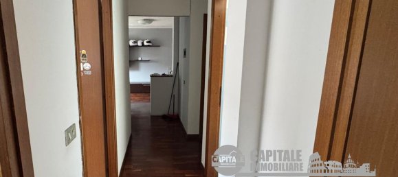 Квартира с 3 комнатами в Рим, Италия № 11232 24