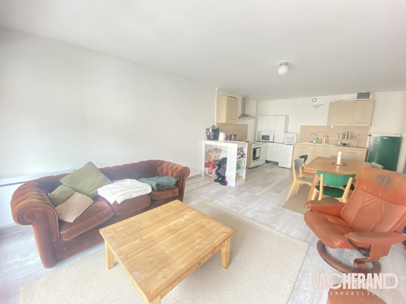 3 bedrooms Apartment in Lille, France No. 252918