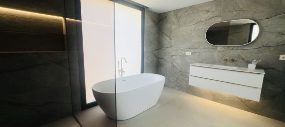 Villa de 4 dormitorios en Mijas, Spain No. 33480 40