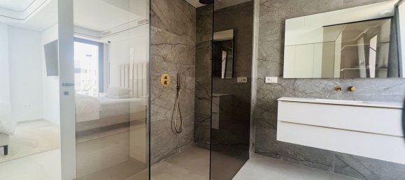 Villa de 4 dormitorios en Mijas, Spain No. 33480 48