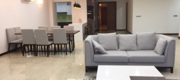 4 bedrooms Apartment in Tay Ho, Vietnam No. 974 2