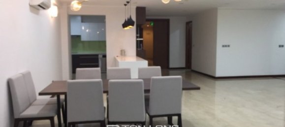 4 bedrooms Apartment in Tay Ho, Vietnam No. 974 3