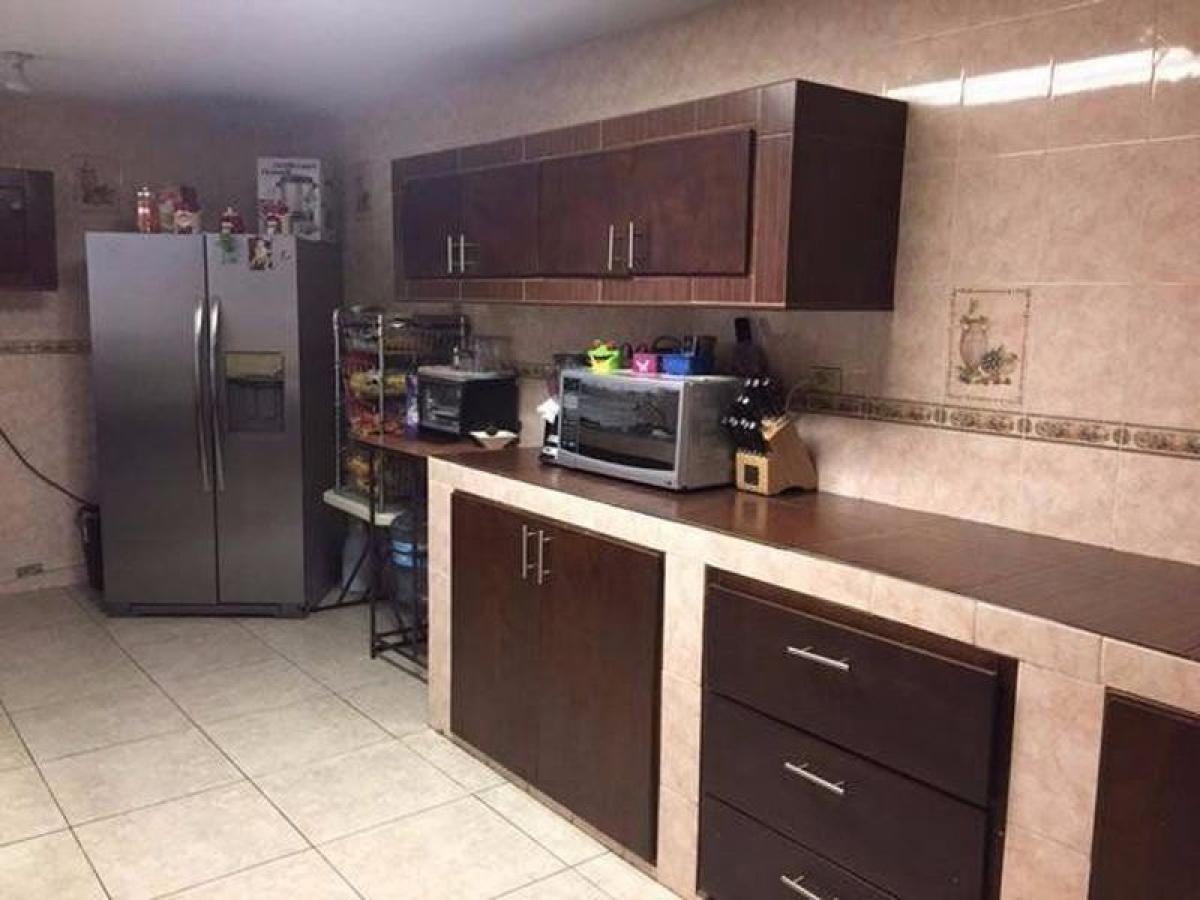 Дом с 4 спальнями в Нуэво Леон, Мексика № 166934