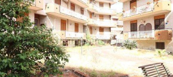 4 bedrooms Apartment in Aci Catena, Italy No. 141945 2