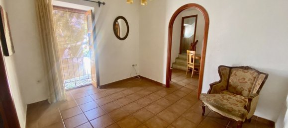 3 bedrooms Villa in Estepona, Spain No. 185501 4