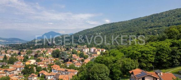 3 غرف نوم فيلا في Gavirate, Italy رقم 131391 33