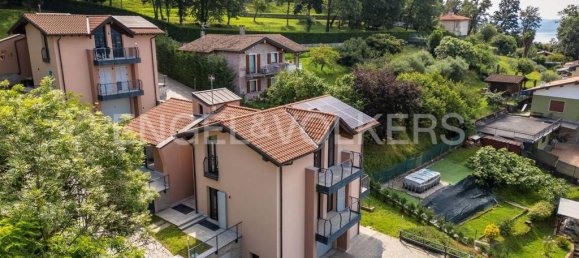 3 غرف نوم فيلا في Gavirate, Italy رقم 131391 30