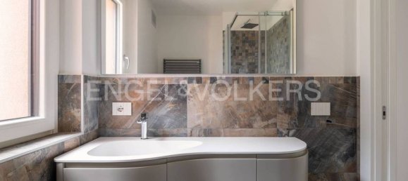 3 غرف نوم فيلا في Gavirate, Italy رقم 131391 15